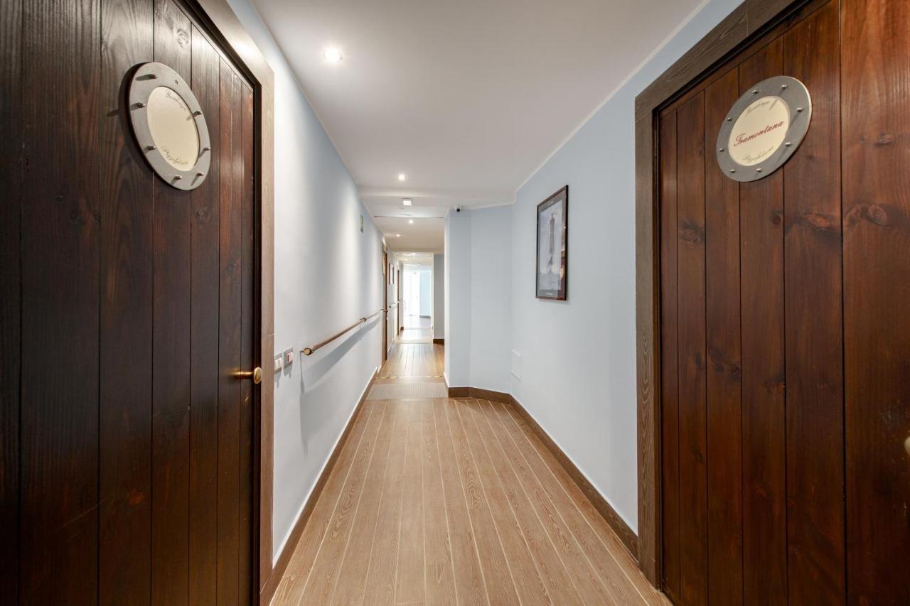Residenza Pizzofalcone Neapel Exterior foto